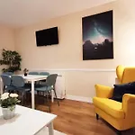 New Spacious & 3bedroom Tv& Wifi Dublin