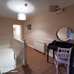 Apartament New Spacious & 3bedroom Tv& Wifi Dublin