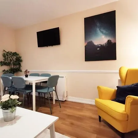 New Spacious & 3bedroom Tv& Wifi Dublino
