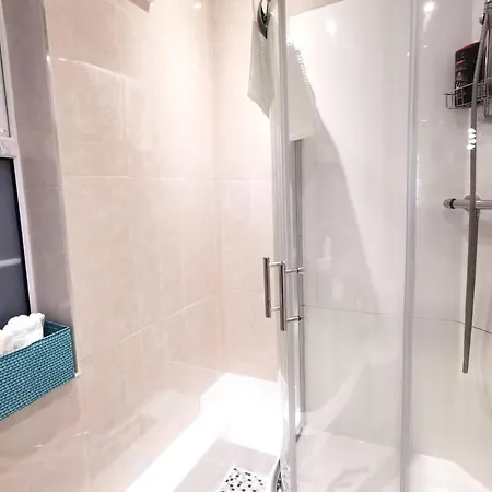 New Spacious & 3bedroom Tv& Wifi Dublino